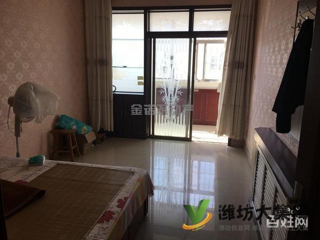 世紀旁 位置佳 大三室 黃金樓層 帶車庫144平 89