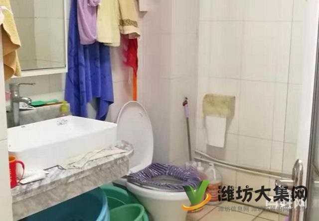 金都時代新城三室 四樓婚房精裝修104平94萬