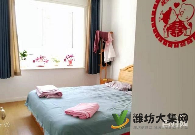 金都時代新城三室 四樓婚房精裝修104平94萬