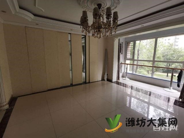 上城國際金都世家佳樂家東鄰精裝好房,大客廳朝陽,看房有鑰匙!