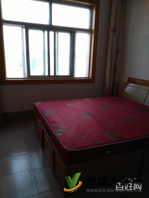 富康居5樓3室2廳1衛(wèi)110平大產(chǎn)權(quán)54萬可貸款