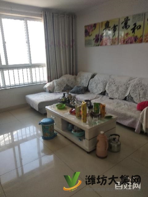 外國(guó)語(yǔ)實(shí)驗(yàn)中學(xué)四樓三室?guī)Ц斗繉挸髁列路孔?7萬(wàn)