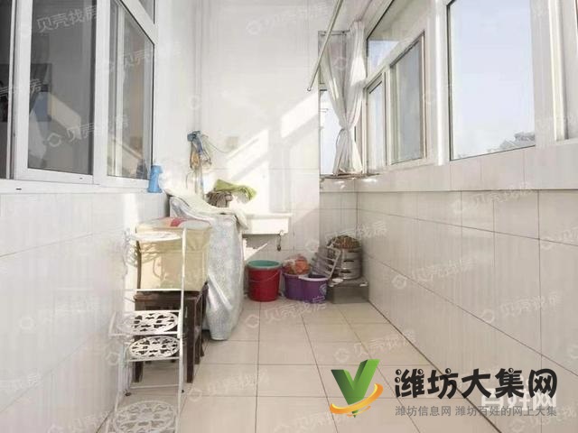 買一層加一層,小區(qū)大物業(yè)好,戶型南北通透,周邊交通便利