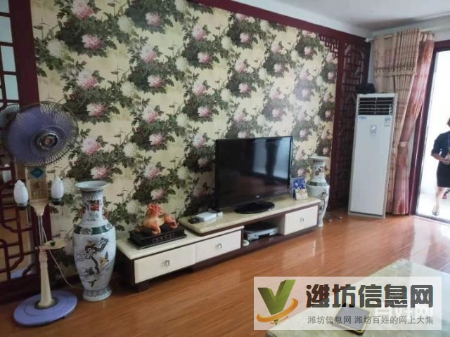 汶水小學(xué)附近,三室兩廳兩衛(wèi)精裝帶車(chē)庫(kù),出行方便