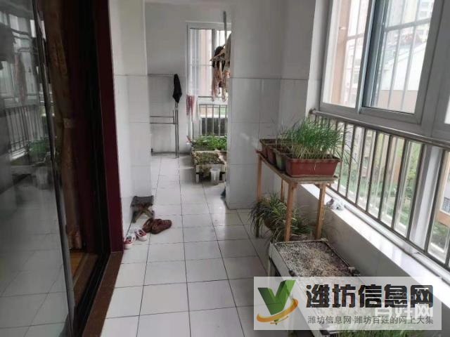 汶水小學(xué)附近,三室兩廳兩衛(wèi)精裝帶車(chē)庫(kù),出行方便