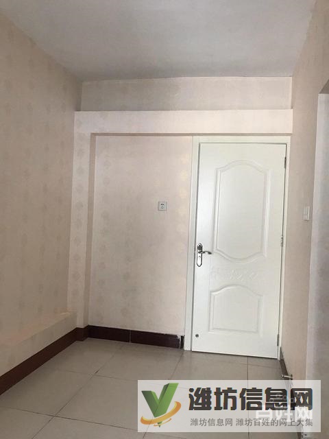 體育場(chǎng)近,欣海花苑一樓大院子,適合養(yǎng)老