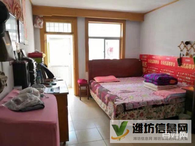 城隍廟北區(qū)1樓帶院拎包入住便宜出售