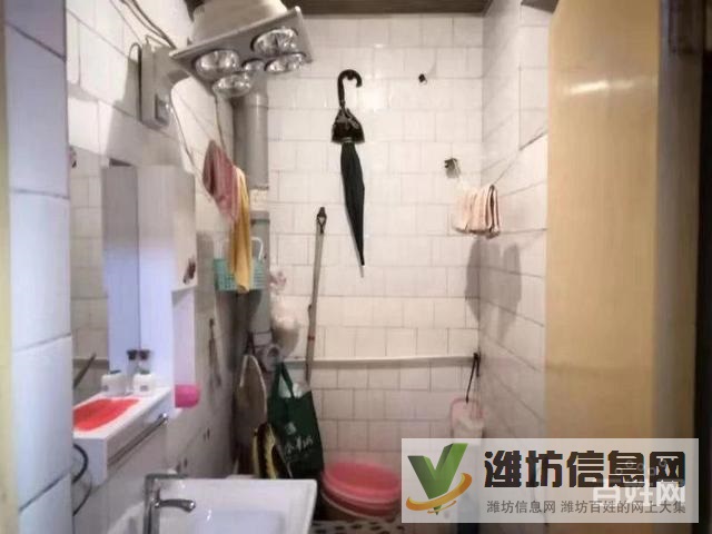 城隍廟北區(qū)1樓帶院拎包入住便宜出售