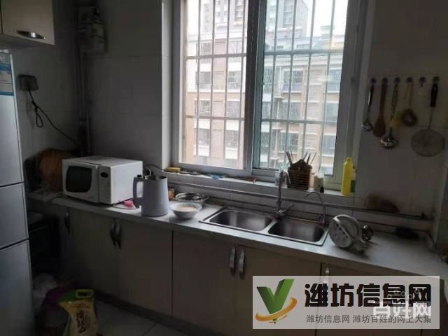 汶水小學(xué)附近,三室兩廳兩衛(wèi)精裝帶車(chē)庫(kù),出行方便