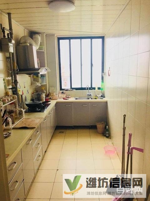 奎文正脈 圣榮廣場 首付15萬 客廳朝陽 精裝 有