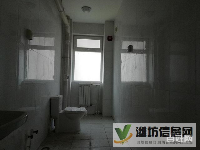 恒信無虛假 6000一平3室現(xiàn)房,三室朝陽,濰坊學