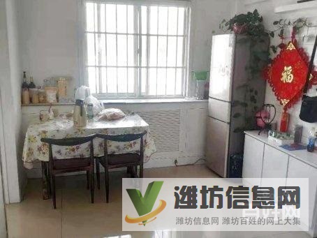 首付3萬辦完,體育場近溫亭婚房裝修,南北通透,領(lǐng)包入住